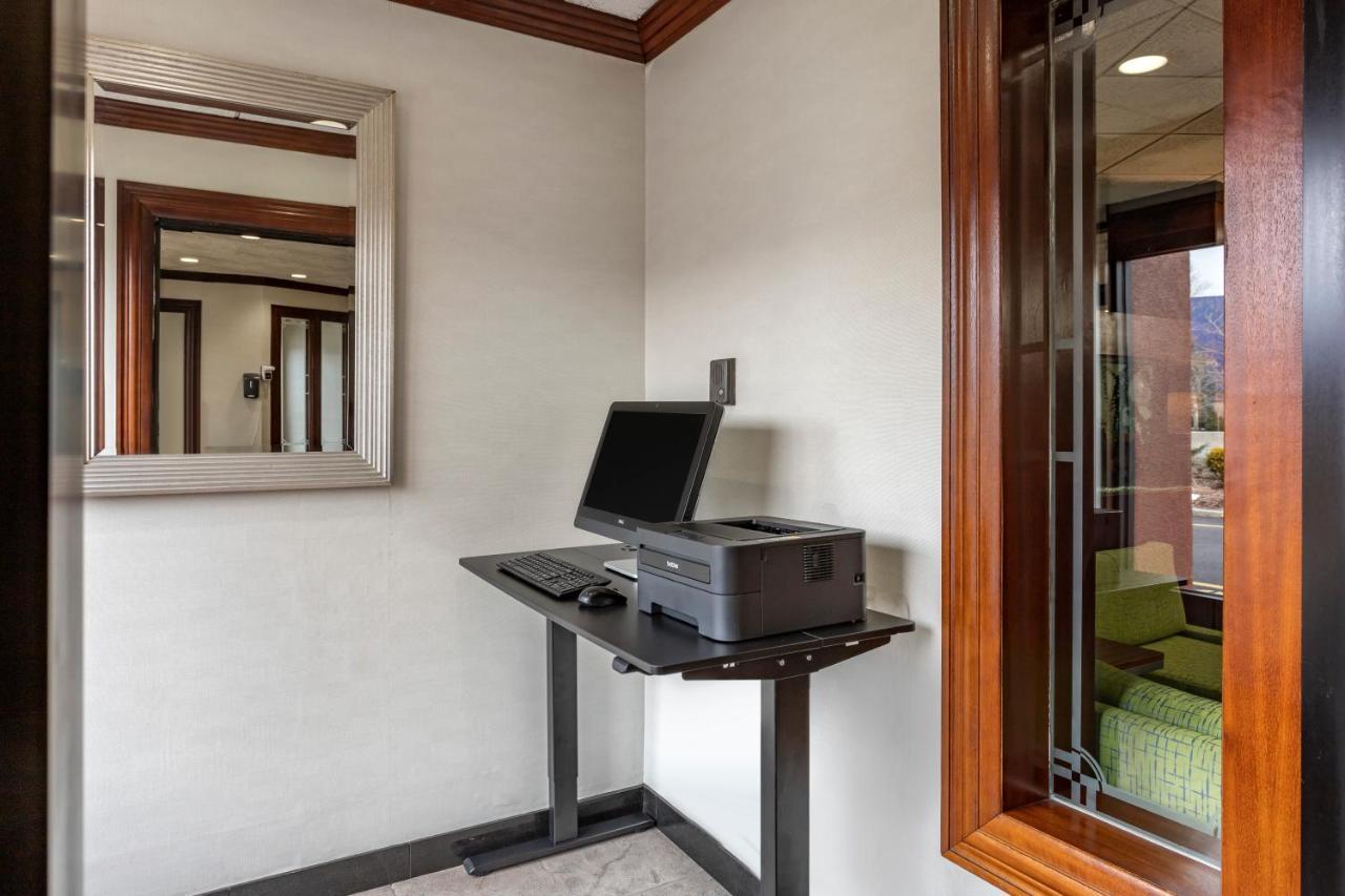 Comfort Inn Paramus - Hackensack Εξωτερικό φωτογραφία